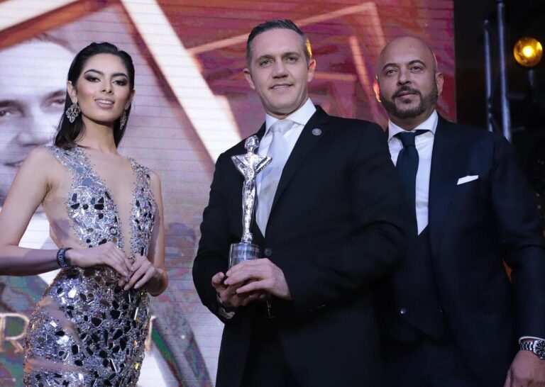 Lic. Adrián Rubalcava Suárez Alcalde del Año, CDMX