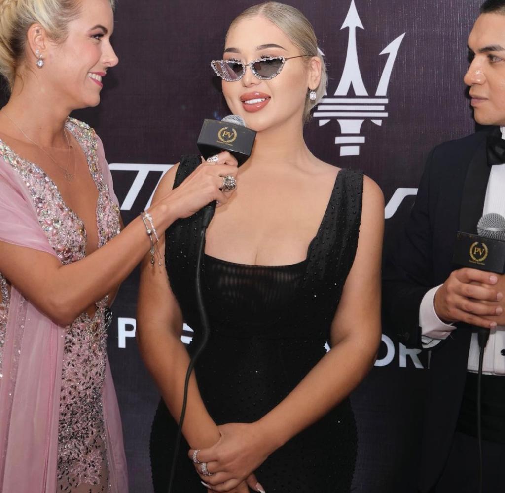 Lic. Ashley Valencia Empresaria del Año